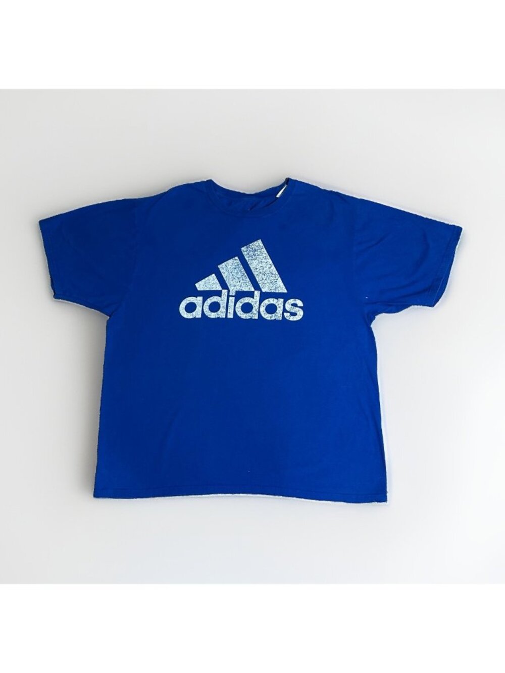 Adidas Shirt Men’s Size 2XL Blue White Logo Faded Logo Look Go To Tee Lt. Mark